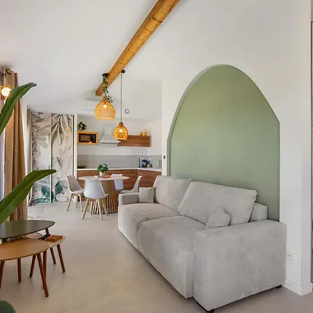 La Casa Oliva In With Terrace Garden & Air Conditioning *