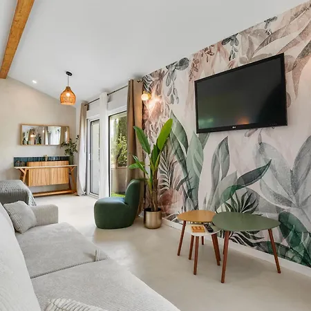 בית נופש La Casa Oliva In With Terrace Garden & Air Conditioning