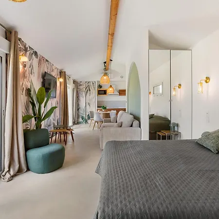 La Casa Oliva In With Terrace Garden & Air Conditioning בית נופש